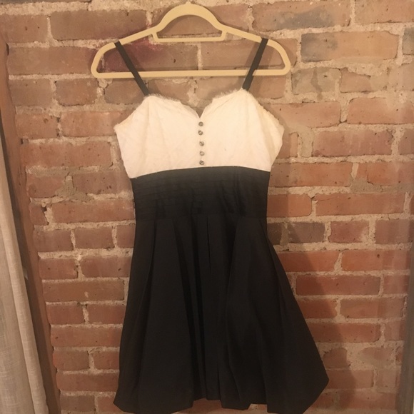 bcbgmaxazria black and white dress